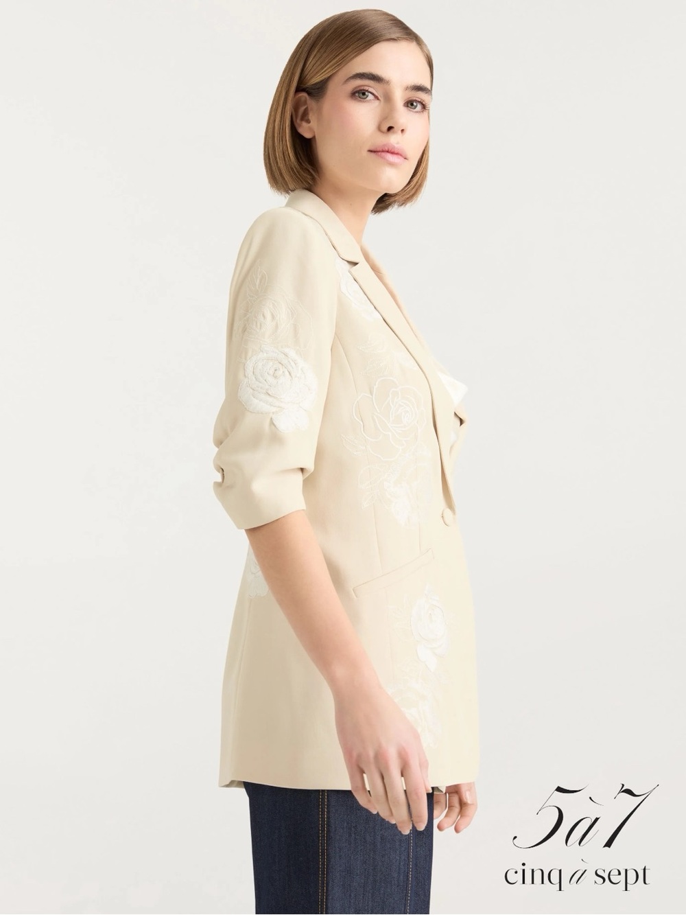 Cinq à Sept **NWT** Khloe Embroidered Floral Floating Roses Elbow Sleeve Blazer - Picture 4 of 12